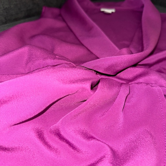 MERONA high quality beautiful sleeveless satin blouse, fuchsia color, size XS - Picture 8 of 10